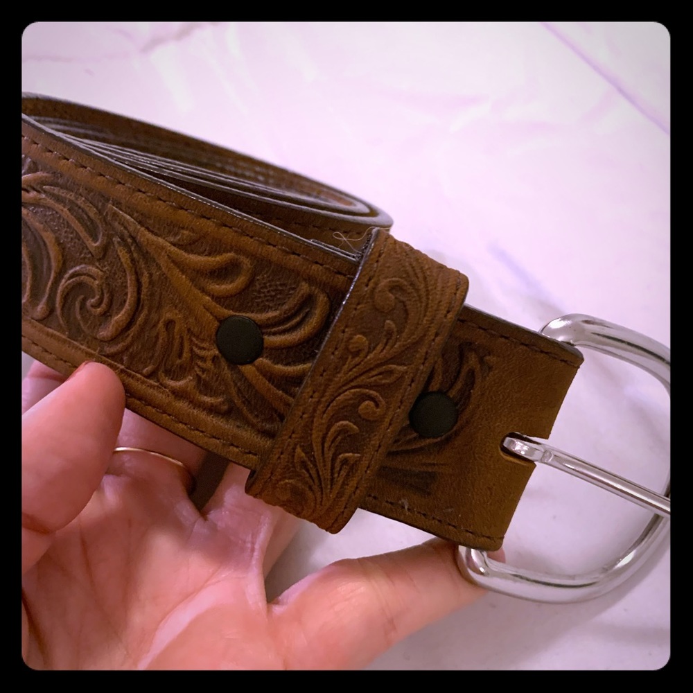 Men’s Justin Western Scroll Leather belt